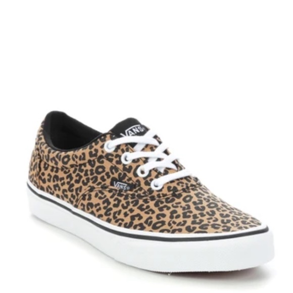 Vans Shoes - Women’s Size 9 Vans Doheny Animal Skate Shoes in Cheetah